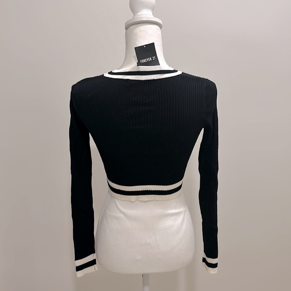 Cropped Ribbed Sweater - Picture 2 of 2